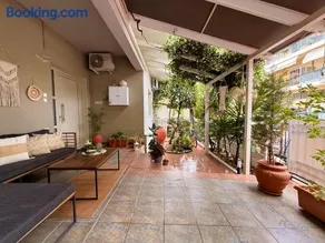 Electra Garden House - Image 3