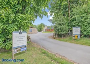Longnor Wood Holiday Park - Image 1