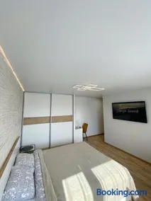 Park & Beach Area Apartment - Image 2
