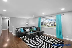 Extravagance in Schaumburg - Image 4