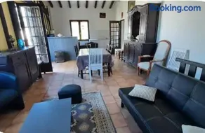 Chalet avec piscine partagée - Image 3