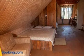 Nomadic Homes holiday home with sauna - Image 4