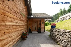 Ski In/Ski Out Ferienhaus Berghof by Schladmingurlaub - Image 4