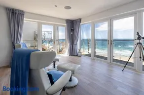 Tides Edge - Image 2