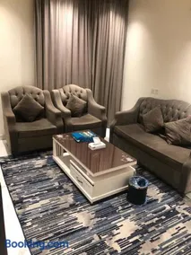 الاجنحة الماسية للشقق المخدومة 2 - Image 1