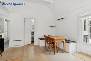 Bright And Spacious Holidayhome Near Vejby Strand - Image 3