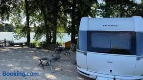 Wohnwagen direkt am See auf privatem Grundstück - Image 2