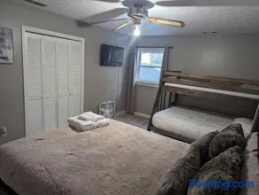 Elegant Cozy Cabin in Snellville - Image 2