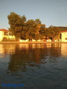 Kalama Apartments - Image 1