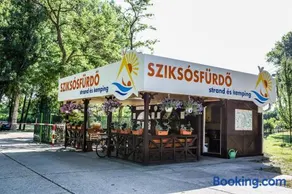 Sziksósfürdő Strand és Kemping - Image 1