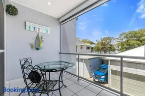 Smooth Sailing -Modern 2 bedroom apartment! - Image 2