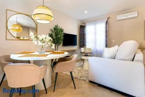 Genteel Home Santa Ines - Image 1