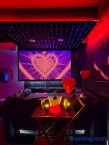 Loft Romantique ~Jacuzzi privatif~ Séjour amoureux - Image 1