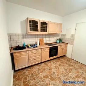 Seyfarthrooms - Monteurwohnung Crimmitschau 8 - zentrale Lage, gute Anbindung, voll ausgestattet - Image 3