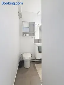 Charmant studio dans un parc privé - Image 3