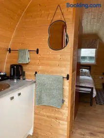 Arch Pod & Hot Tub - Image 1