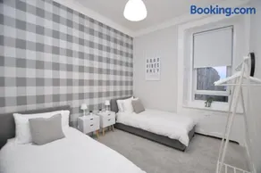 The Warren Apartment - Image 4