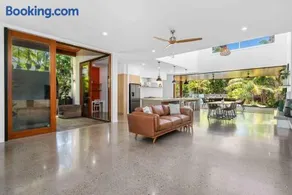 Beachfront Health Sanctuary - Image 5