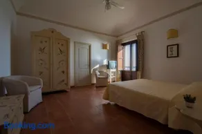 Maragani Beach - Image 2