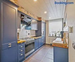 THE120 work or holiday home - Image 1