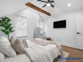 Elevated Stay Haven Retreat - Image 4