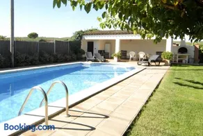 Magnolia Mas Palol, casa con piscina y barbacoa a 5min de la playa - Image 1