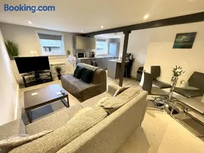 Fantastic convenient 2 Bedroom 2 bathroom Perfect for Stansted Airport, 3 minute walk to Bishops Stortford Train Station! - Image 5