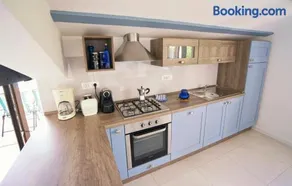 Villa Riviera blue with seaview, pool, whirlpool, parking and boat excursions - Image 5
