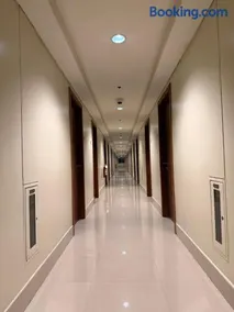 Shell Residences MOA Prime - Paul - Image 5
