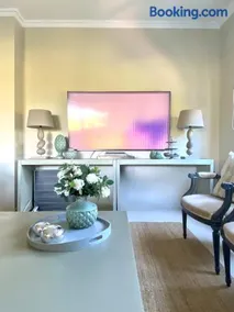 Marousi Boutique Apartment - Image 4