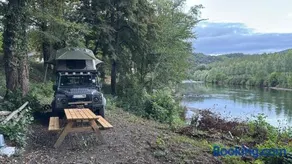 Wild Camping am Fluss - Image 1