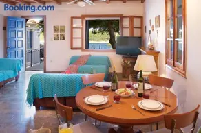 ALEX & ADA'S DREAM HOUSE IN FISCARDO - Image 3