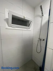 Private room next to BCN airport - Image 4
