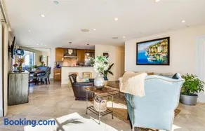 One Bedroom Oceanfront Residence with Panoramic Vi - Image 4