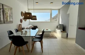 Moderno apartamento con vistas al mar - Image 2