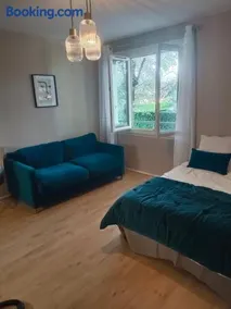 Appartement dans résidence sécurisée et calme proche commerces - Image 4