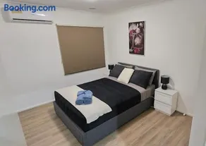 Ayubowan - Cosy 4BR - Pet Friendly - Breakfast Inc - Cranbourne Nth - Image 4