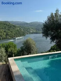 Quinta da Ribeirinha - Douro River - Image 1