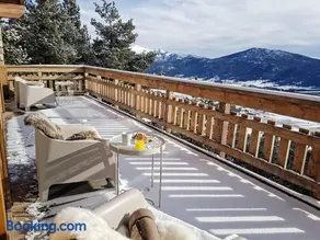 Chalet Luxe spacieux, Piscine chauffée, vue lac et montagnes, proximité immédiate pistes - Image 3