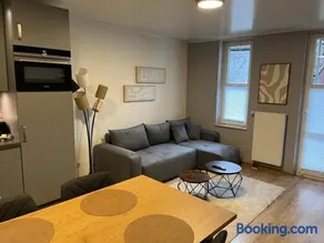 Zentral wohnen am Marktplatz mit Balkon & Netflix - Image 4