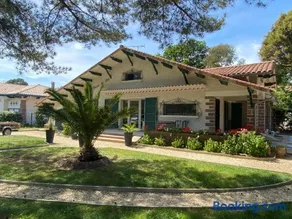 Villa de charme avec piscine à 500m des plages - Image 1