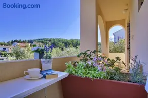 Sandy Beach Studio - Image 1