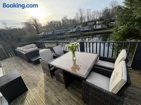 Dillons Lakeside Lodge - Image 5