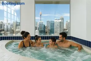 Skyline Vista - Harbour Luxury, Views, Parking - Image 2