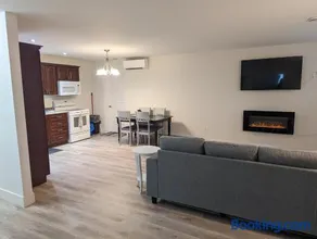 Springhouse Seaside Retreat 2-Bedroom on the Bay - Image 5