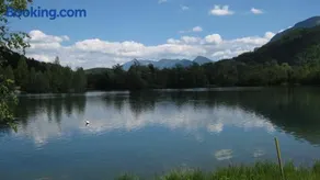 Casa de Férias \"Haus Linsendorf\" com acesso privado ao lago, piscina e Wi-Fi - Image 2