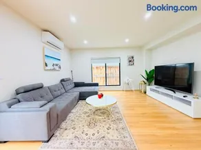 Azure Haven Luxury 4BR Home with 4 Ensuite Bathrooms - Image 1