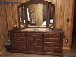 Sandie's Country Bed and Bath - Image 1
