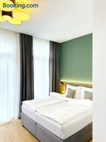 Villa Romana Apartments - Image 3