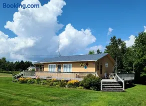 Thunder Cove Holiday Beach House - Image 1